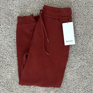 Lululemon Scuba High Rise Jogger